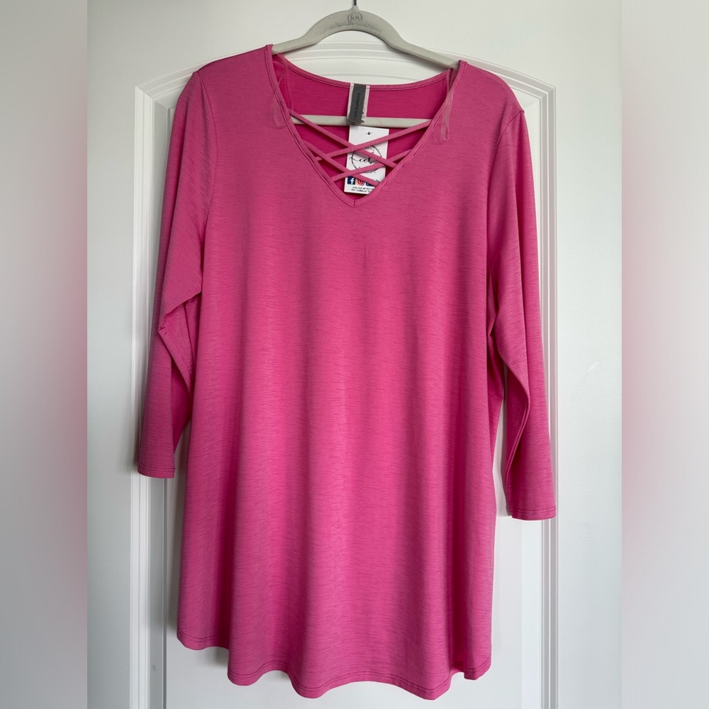 Honeyme Curvy 3/4 length tunic NWT